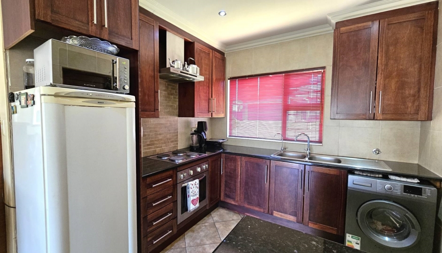 3 Bedroom Property for Sale in Melodie North West